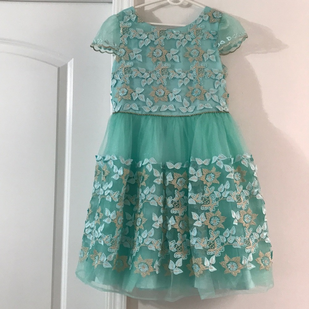 David Charles golden label dress size 10yrs